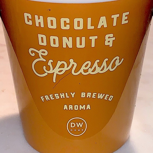 DW HOME CANDLE CHOCOLATE DONUT & EXPRESSO 11.4OZ 1 WICK RICHLY SCENTED NEW - Picture 3 of 5